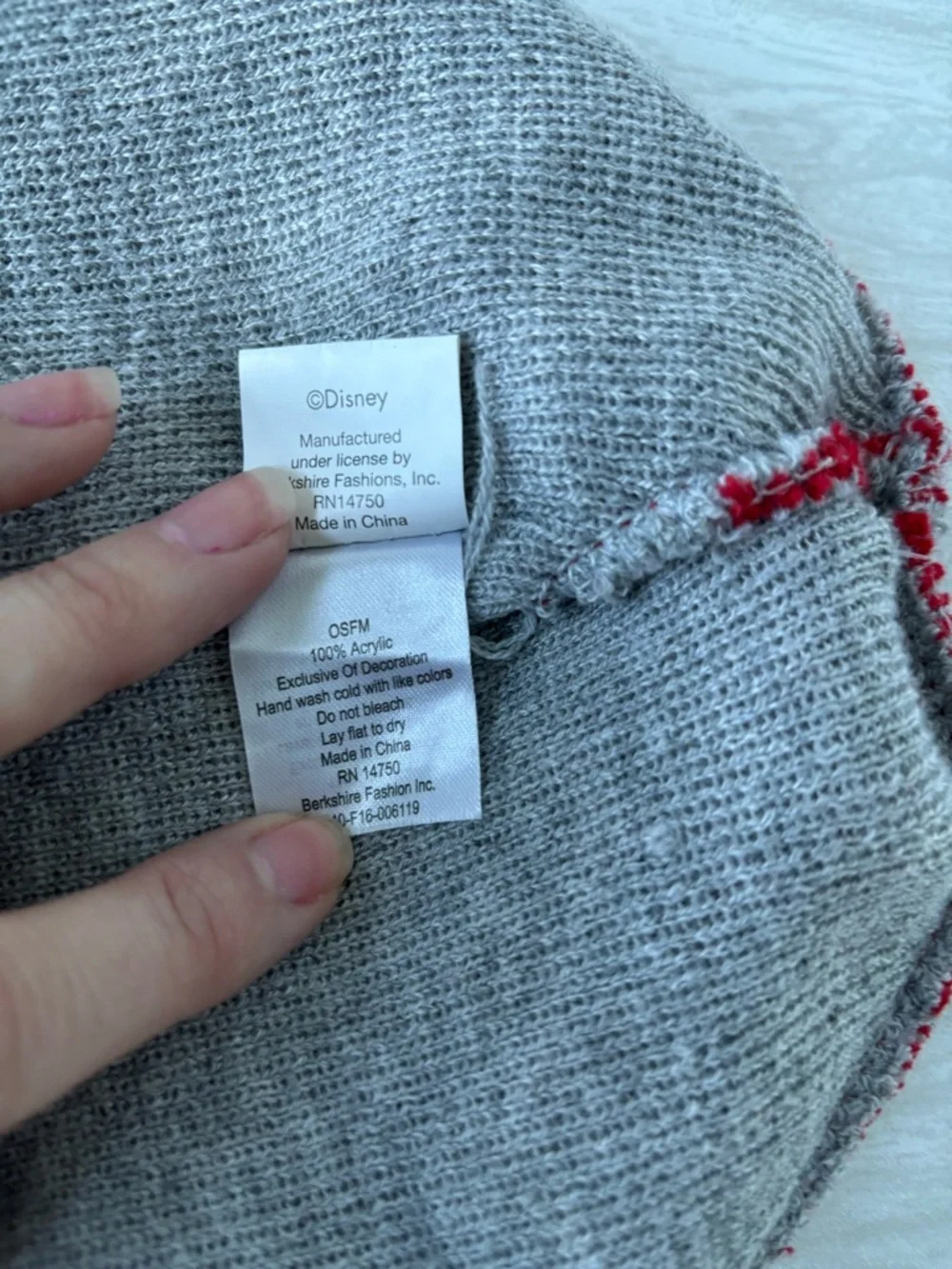 NWOT Disney Mickey Mouse Boys Beanie Knit Winter Hat - Toddler Size